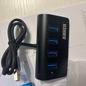 Anker USB Hub with Black and Blue Design